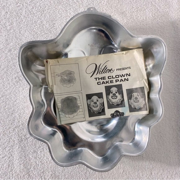 Vintage 1974 Wilton The Clown Cake Pan - Picture 5 of 13